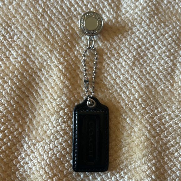 COACH SKINNY SCARF AND BAG TAG - Picture 4 of 12